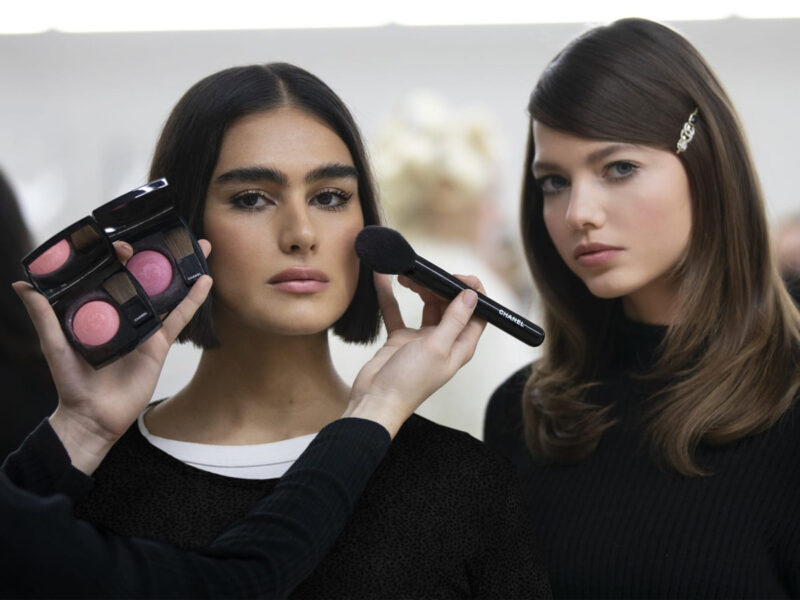 chanel-make-up-sfilata-autunno-inverno-2022-2023-03