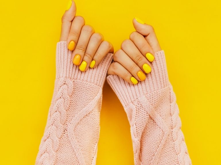 mobile unghie semipermanente 2022