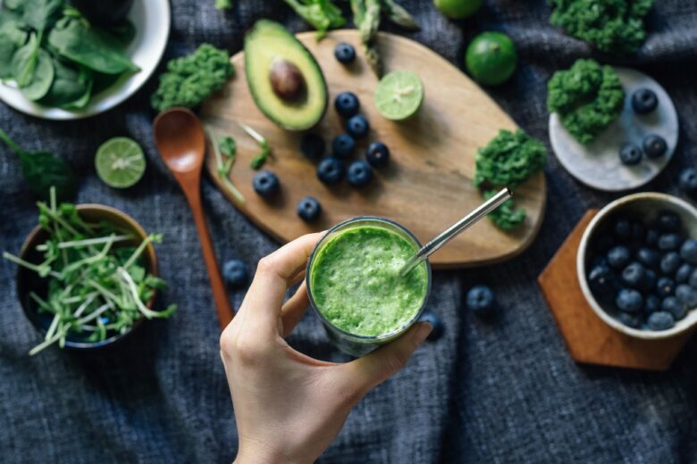 Dieta sirtfood: in cosa consiste la dieta del “gene magro”