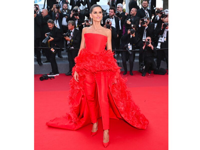 cannes-Izabel-Goulart-