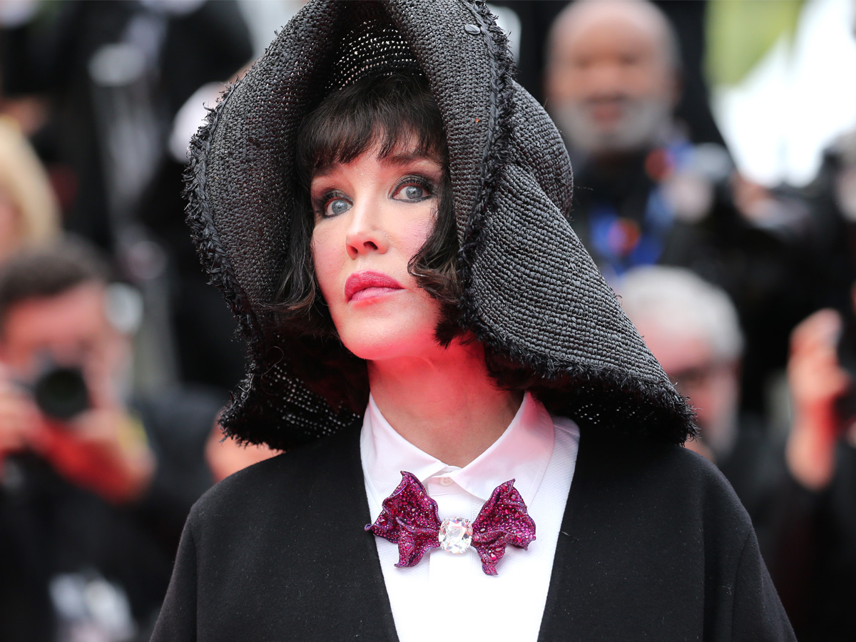 festival-del-cinema-di-cannes-2022-beauty-look-star-red-carpet-36