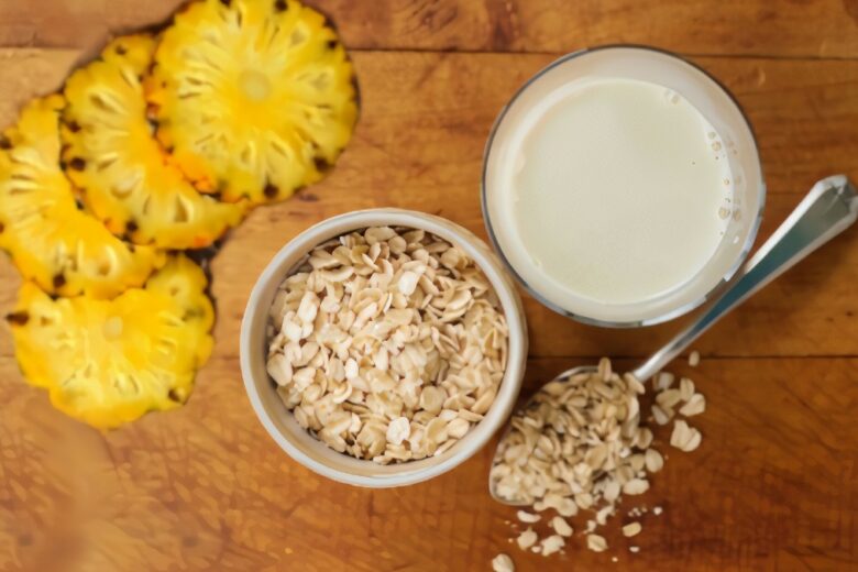 Una colazione sana che vi tenga sazi fino a pranzo? Scegliete l’avena