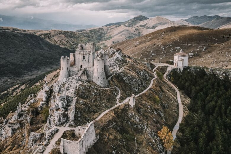 Viaggi e gite fuori porta: 10 castelli da vedere in Italia