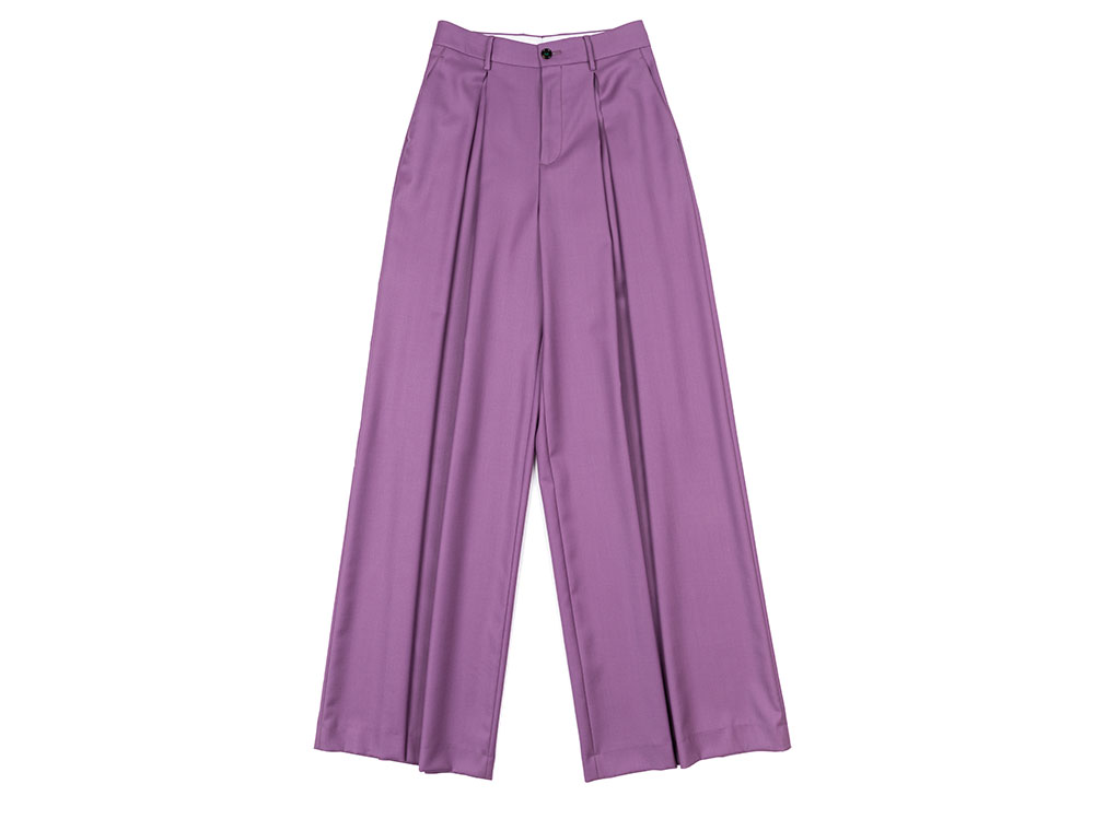 Woman_in_Berwichd_lilac_1
