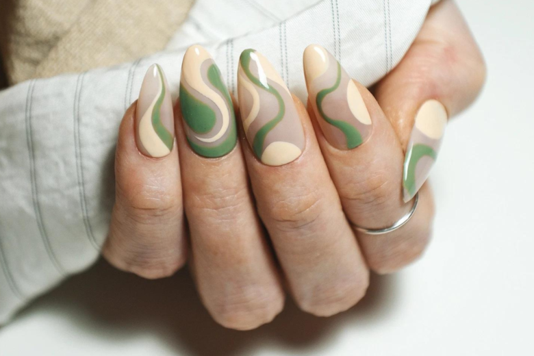 Matcha nails, quando la manicure si veste di verde