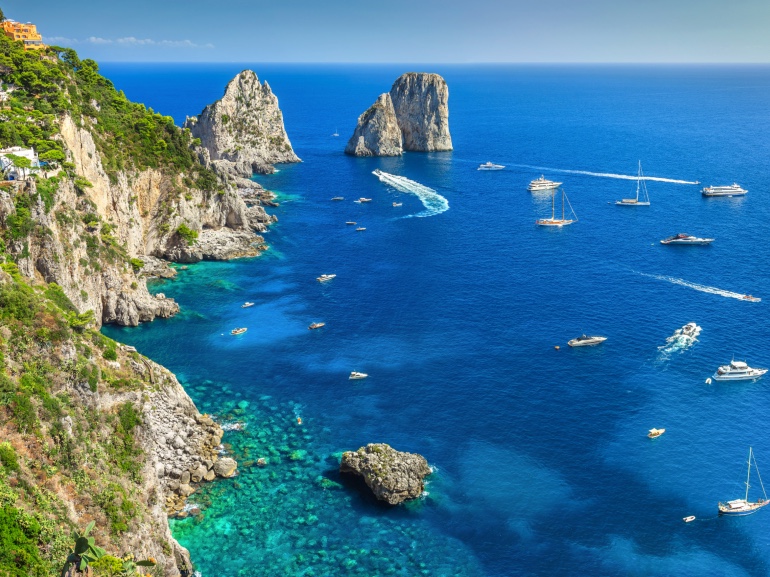 Capri barca in italia