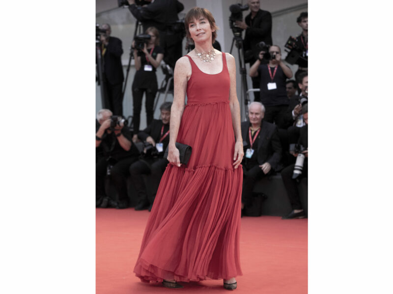 _Julianne-Nicholson-