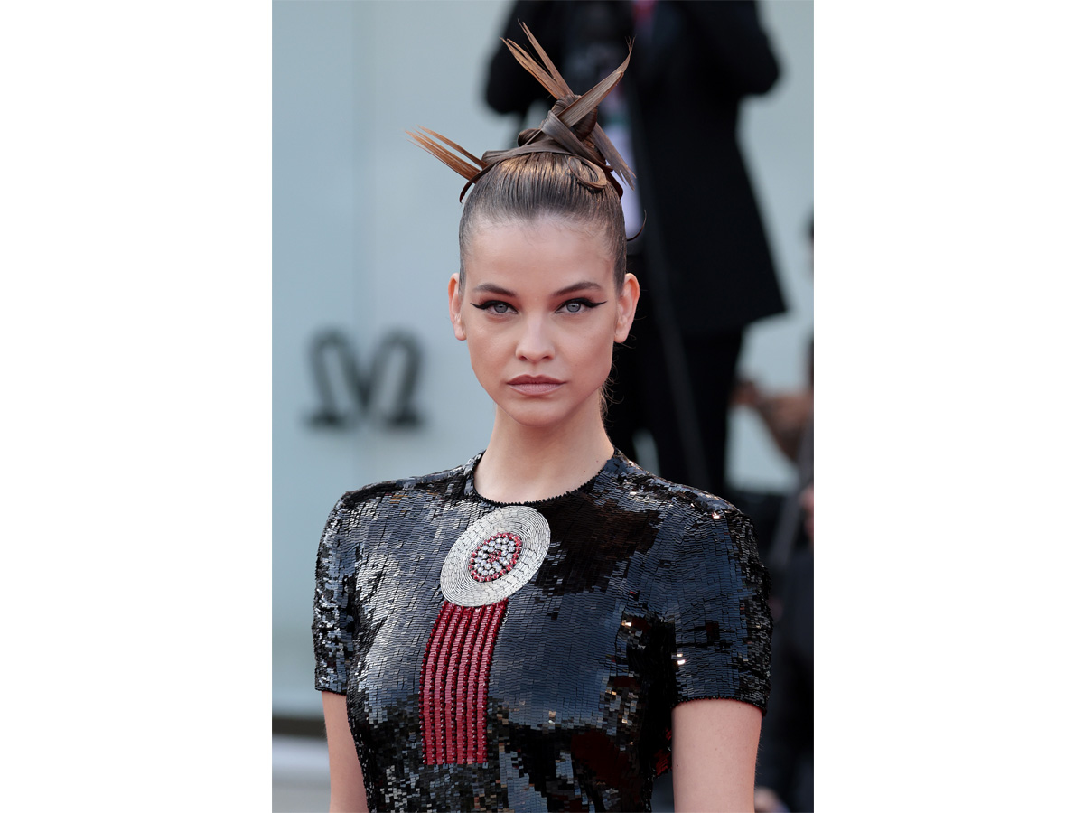 festival-venezia-2022-tutti-migliori-beauty-look-red-carpet-star-07