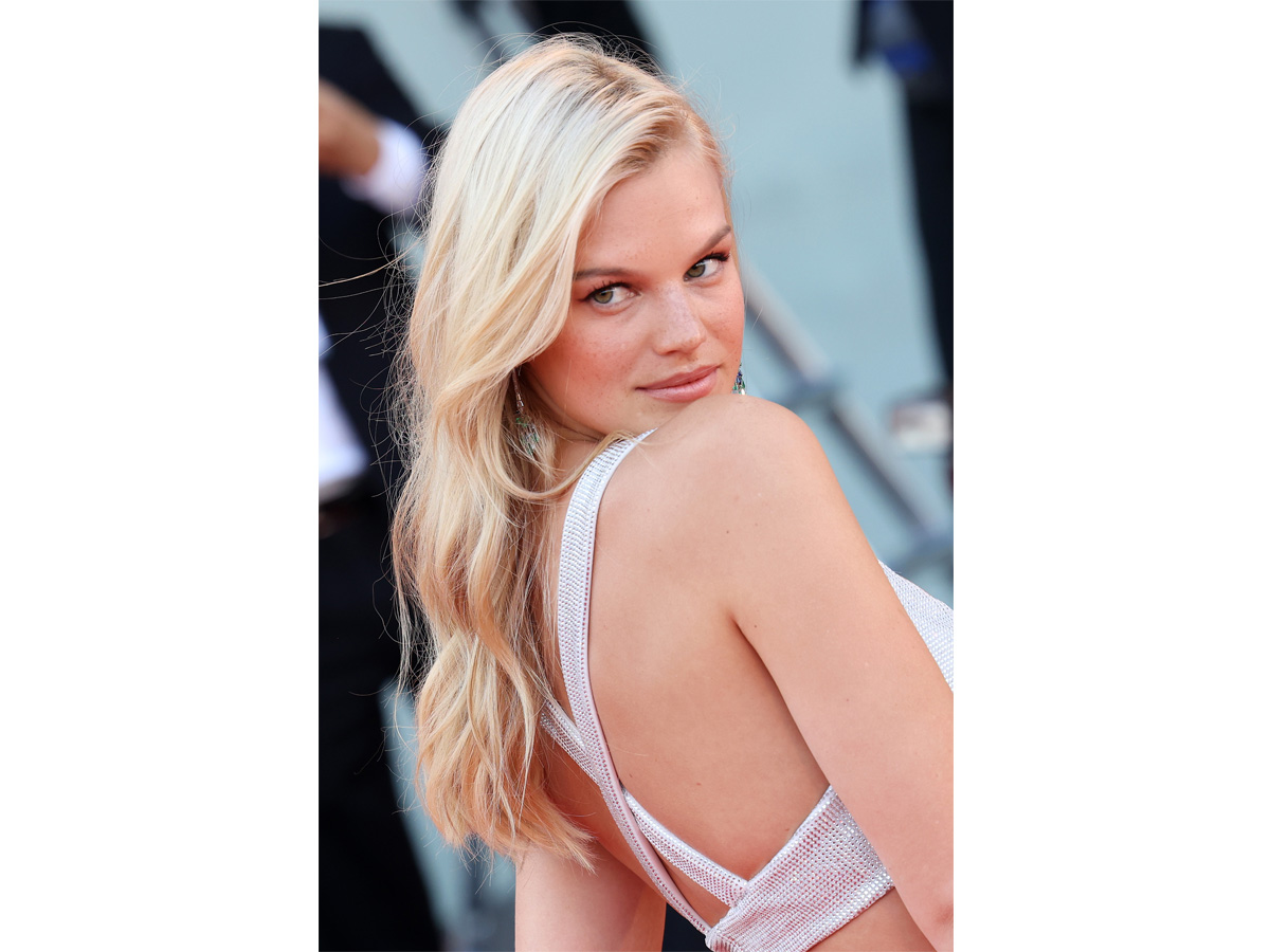festival-venezia-2022-tutti-migliori-beauty-look-red-carpet-star-34