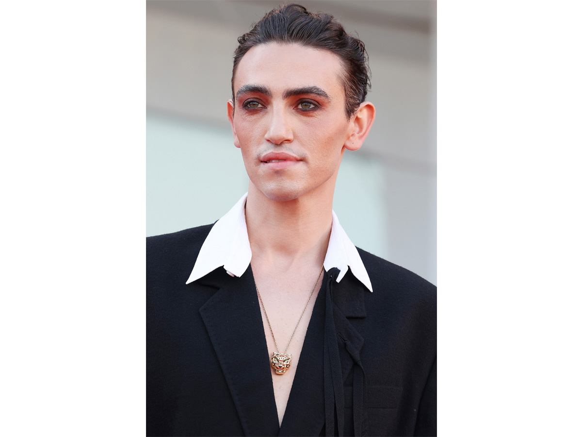 festival-venezia-2022-tutti-migliori-beauty-look-red-carpet-star-37