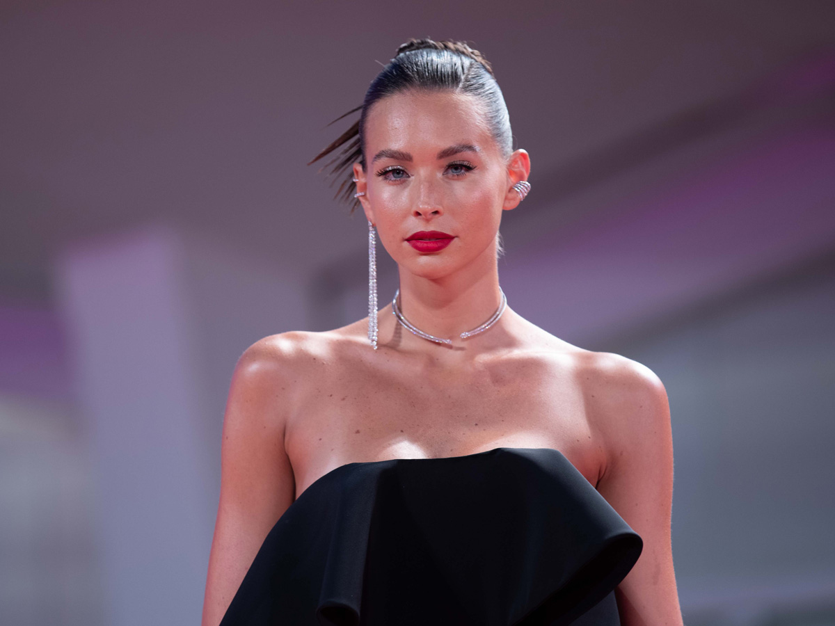 festival-venezia-2022-tutti-migliori-beauty-look-red-carpet-star-46