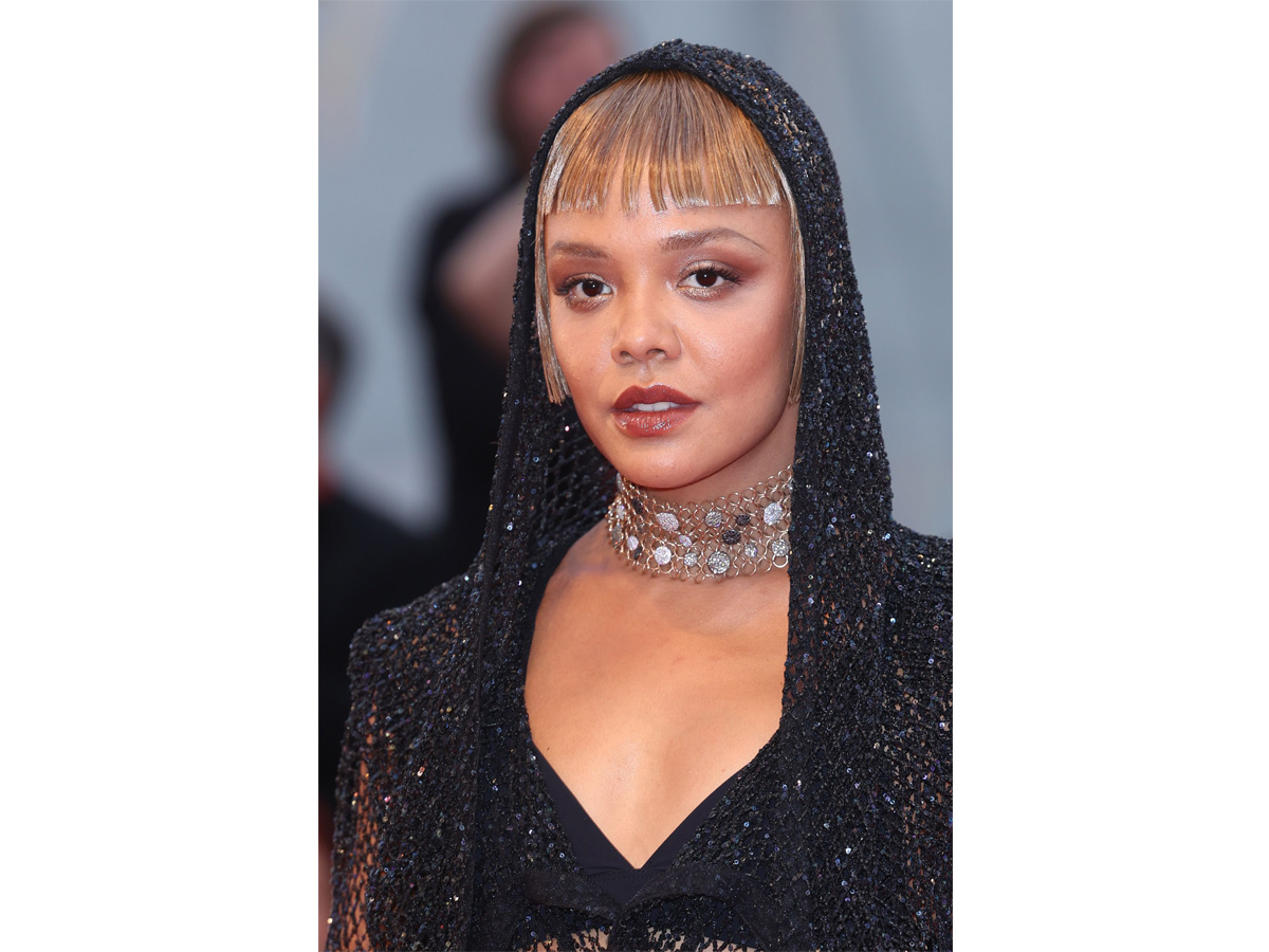 festival-venezia-2022-tutti-migliori-beauty-look-red-carpet-star-71