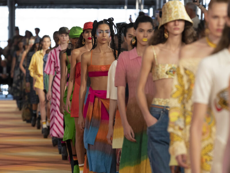 sfilate milano fashion week pe23