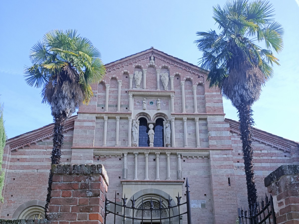 Abbazia Vezzolano esterno