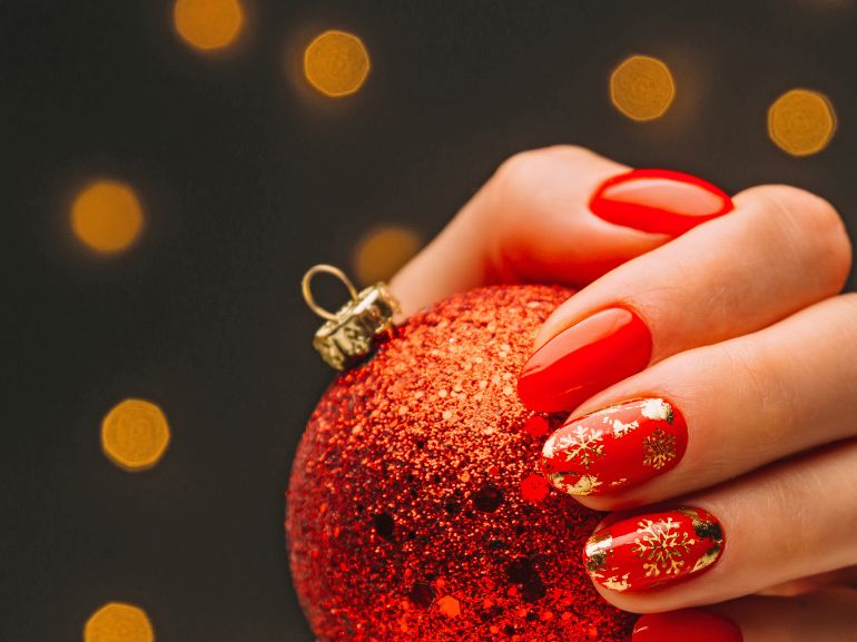 nail art  Natale 2023 Le decorazioni natalizie più amate per le unghie