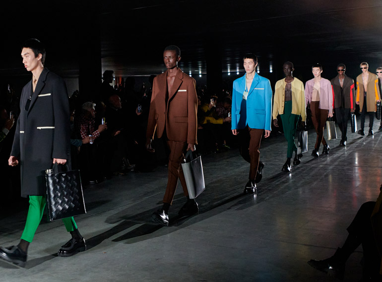 milano-moda-uomo-sfilate-prada-uscita-finale