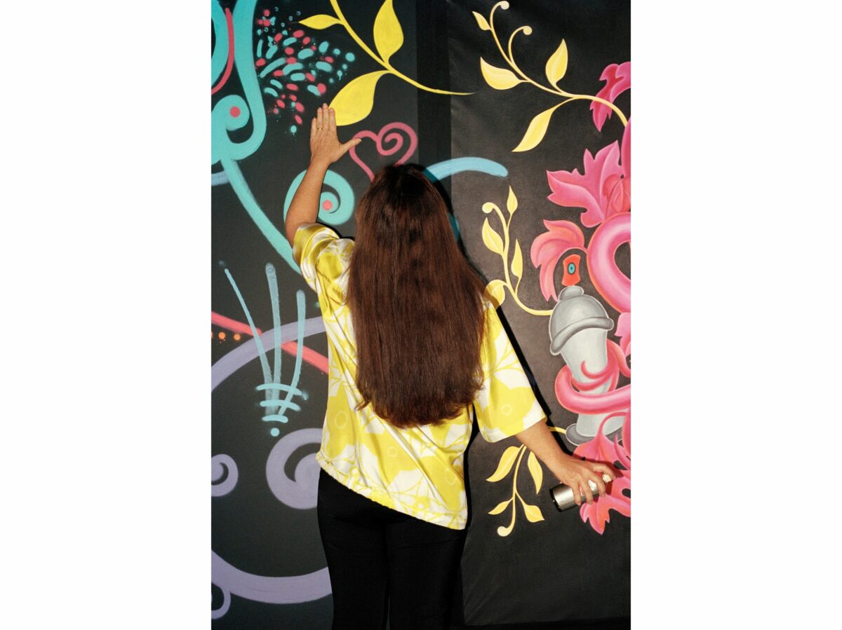 Mostra White Canvas Louis Vuitton (6)