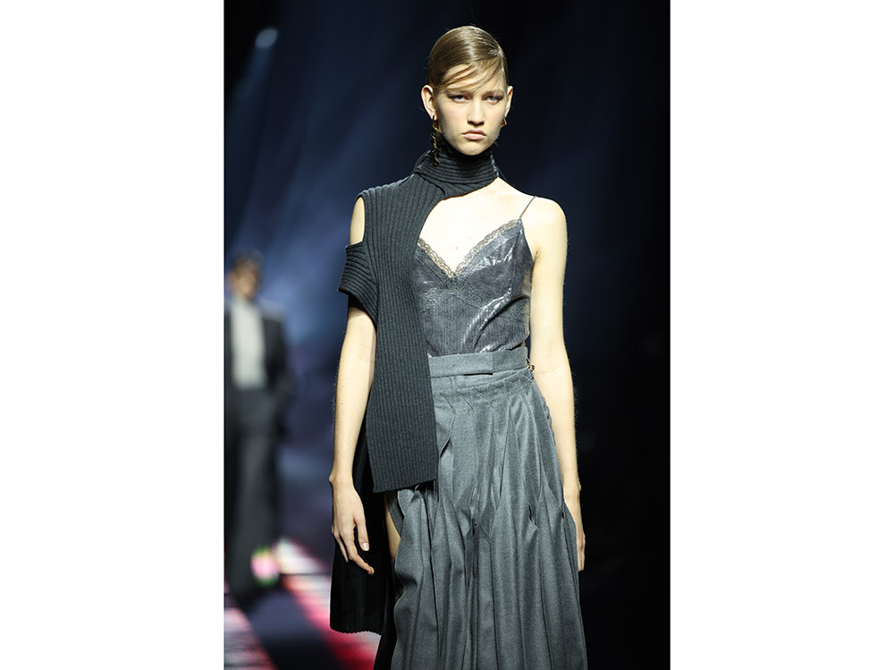 fendi-fw23-24-sfilata-fashion-show-runway-13