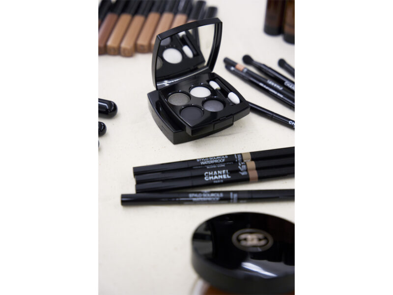 chanel-beauy-backstage-sfilata-autunno-inverno-2023-01