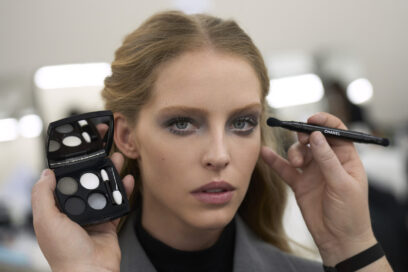 chanel-beauy-backstage-sfilata-autunno-inverno-2023-04