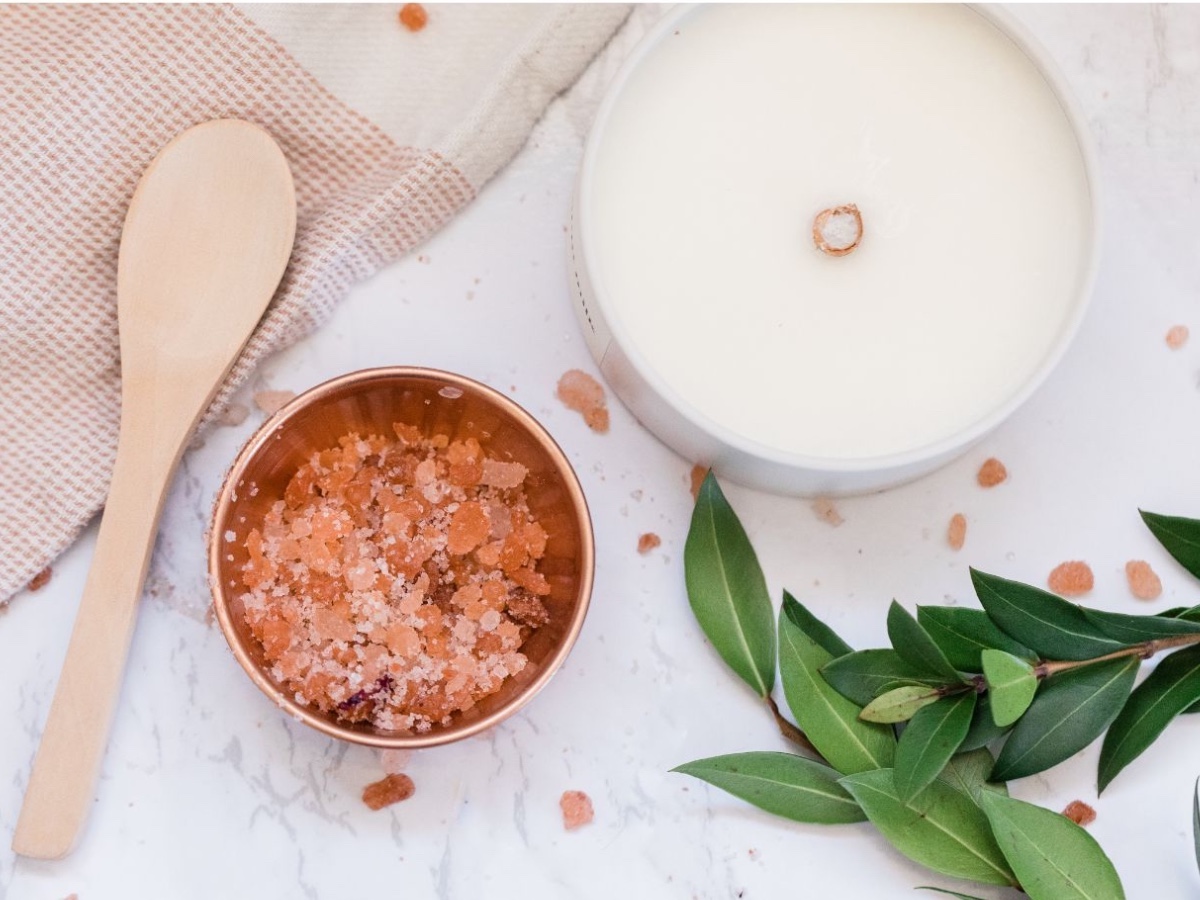 candela in bagno con sali