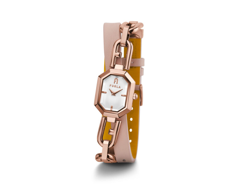 Furla_Octagonal_orologio-con-cassa-di-22×27,7mm-in-acciaio-inossidabile-con-finitura-IP-oro-rosa_bracciale-in-acciaio-inossidabile-e-pelle-ecofriendly_259-euro–(4)