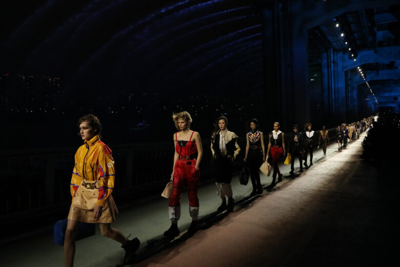 Louis Vuitton: la collezione Pre-Fall 2023 in 10 look