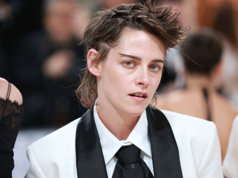 mobile kristen stewart met gala 2023