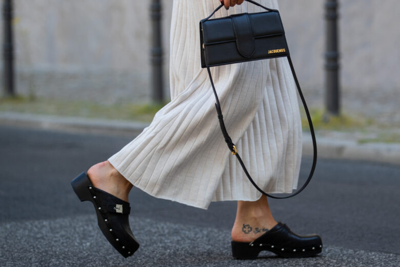 Come indossare gli zoccoli Scholl in estate in 5 look da “rubare” a trendsetter e influencer
