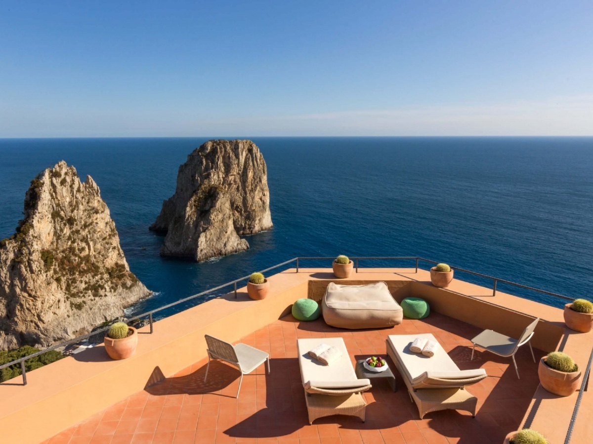 Punta-Tragara_panorama_Art-Suite-Terrace-scaled