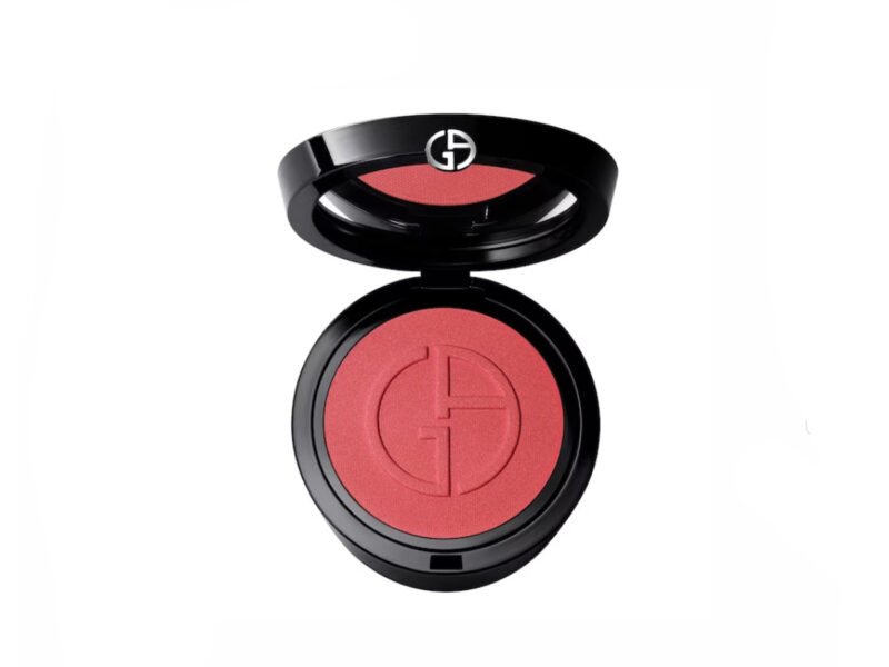 trucco-effetto-abbronzatura-trend-estate-2023-make-up-mac-cosmetics-05