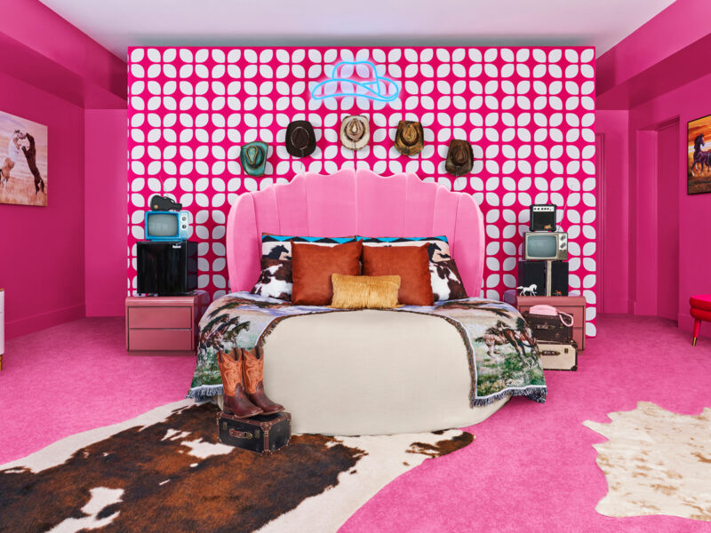 barbie-ken-casa-airbnb-DreamHouse-Airbnb---Bedroom---Credit-Joyce-Lee