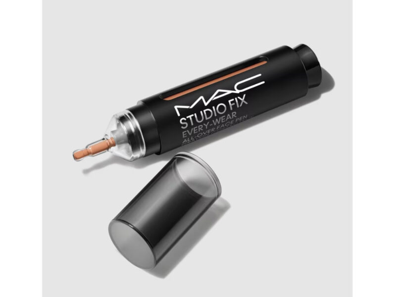 trucco-effetto-abbronzatura-trend-estate-2023-make-up-mac-cosmetics-21