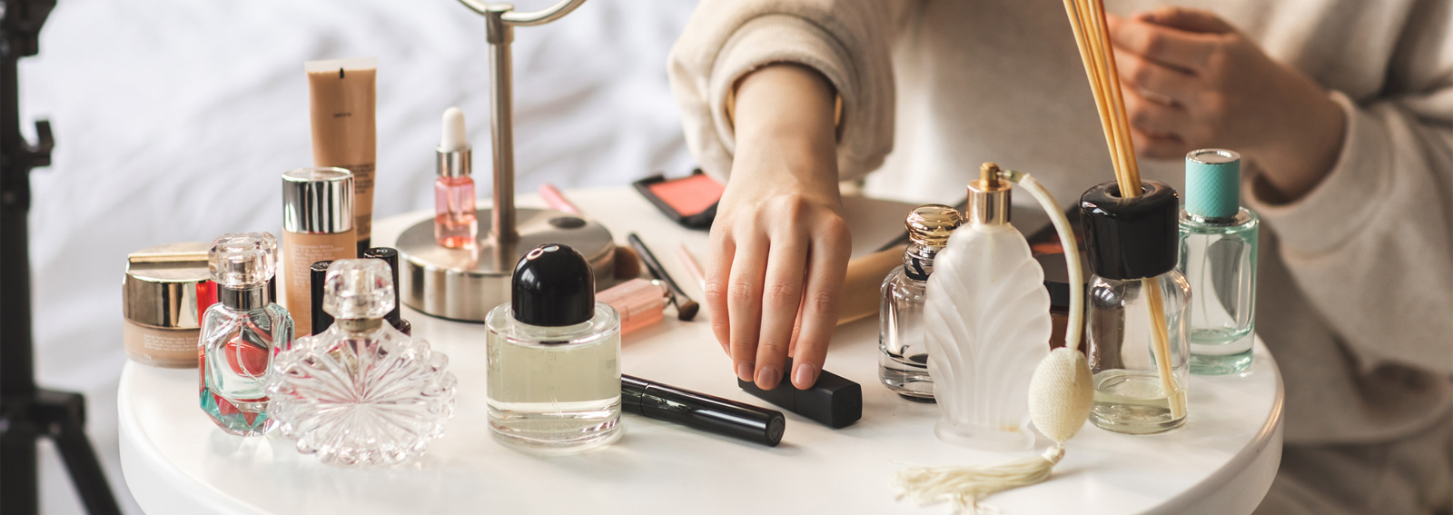 profumi-per-ambienti-persistenti-cover-desktop