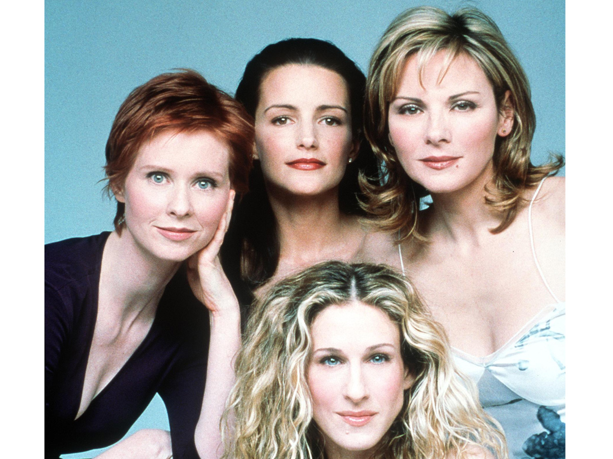 samantha-jones-beauty-look-trucco-capelli-and-just-like-that-sex-the-city-02