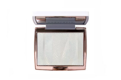 trucco-effetto-abbronzatura-trend-estate-2023-make-up-mac-cosmetics-07