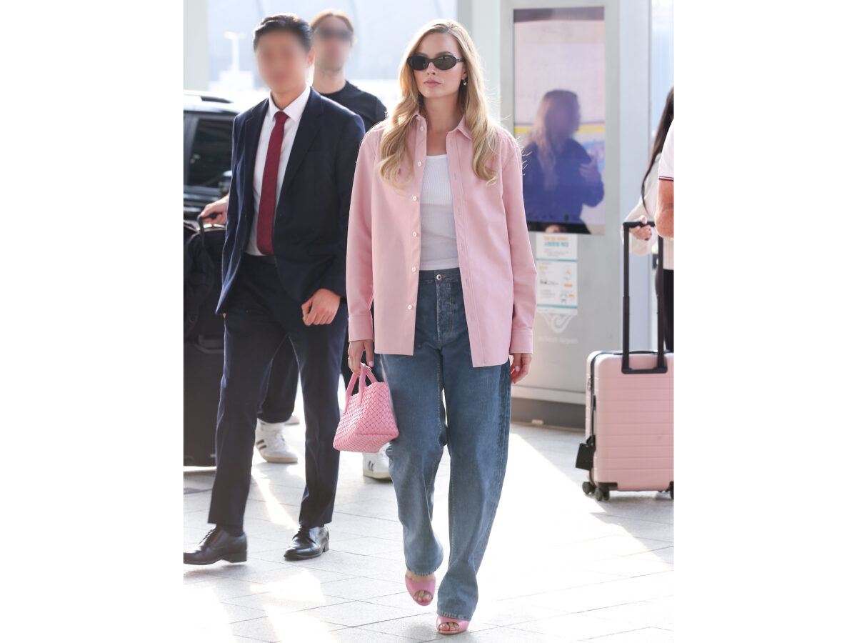 MARGOT ROBBIE WEARS BOTTEGA VENETA_SEOUL