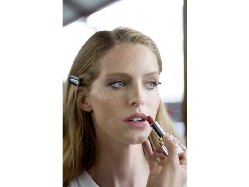 beauty-look-make-up-chanel-sfilata-haute-couture-autunno-inverno-2023-2024-15