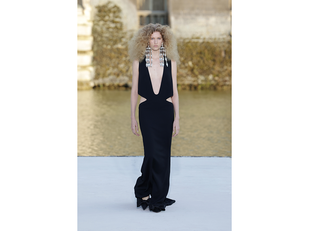 Valentino-haute-couture-chateaux-de-chantilly-fw-23-24-8