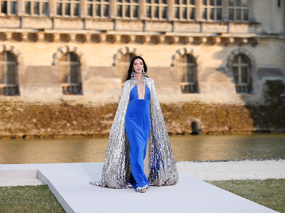 Valentino-haute-couture-chateaux-de-chantilly-fw-23-24-mariacarla-boscono