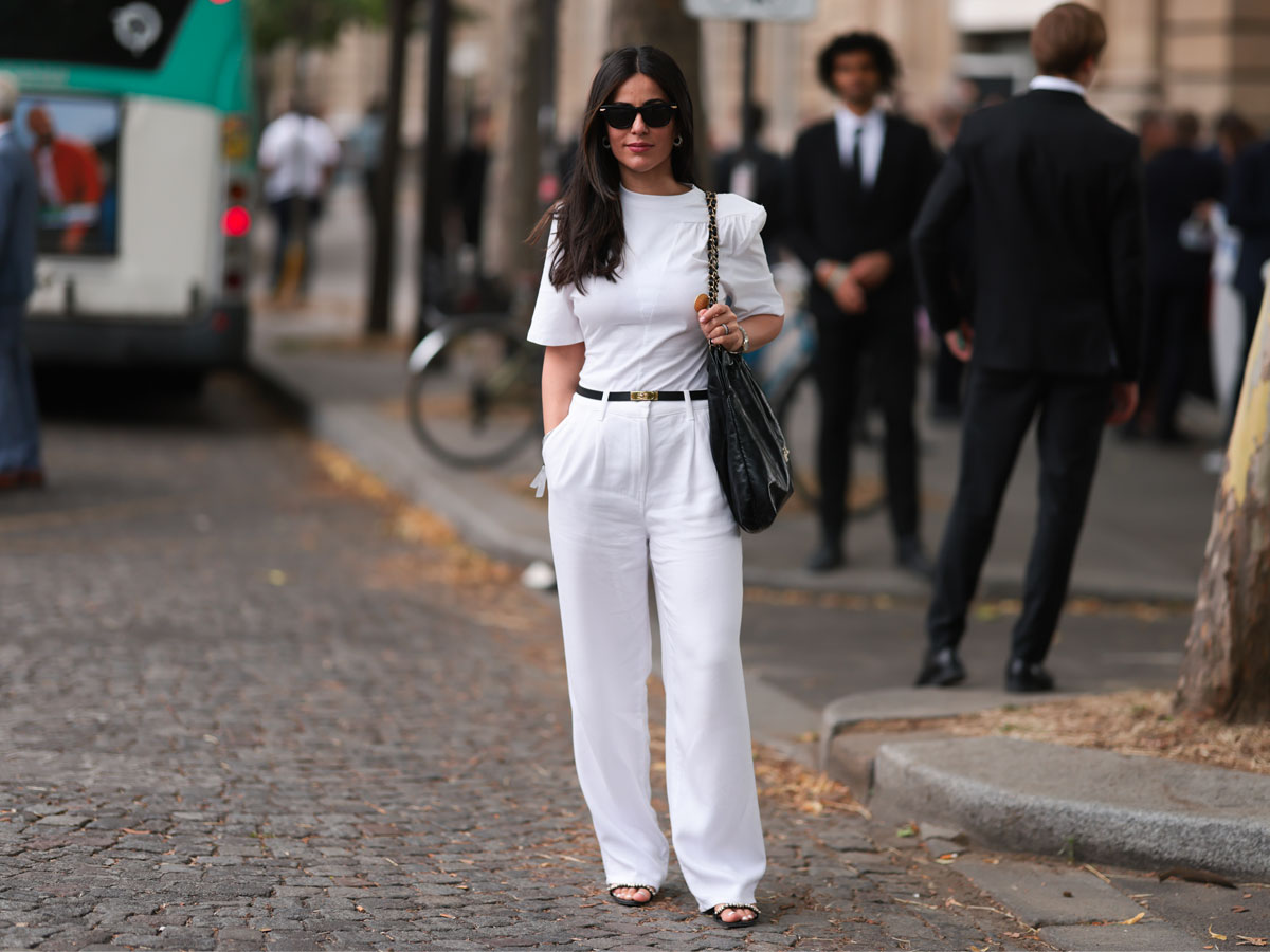 look-total-white
