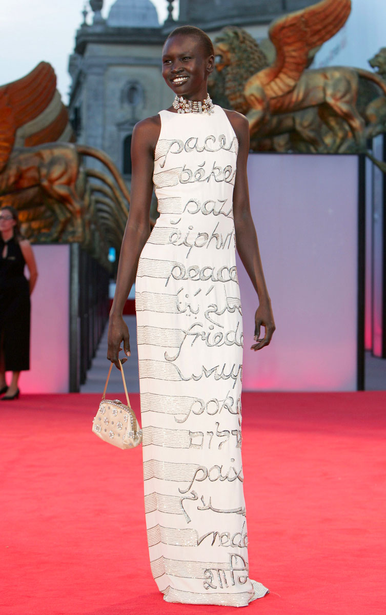 venezia-2005-Alek-Wek-valentino