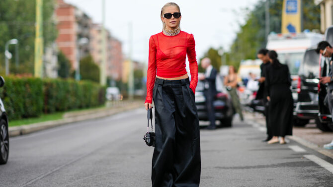 Pantaloni ampi in jersey plissè, burro | Intrend