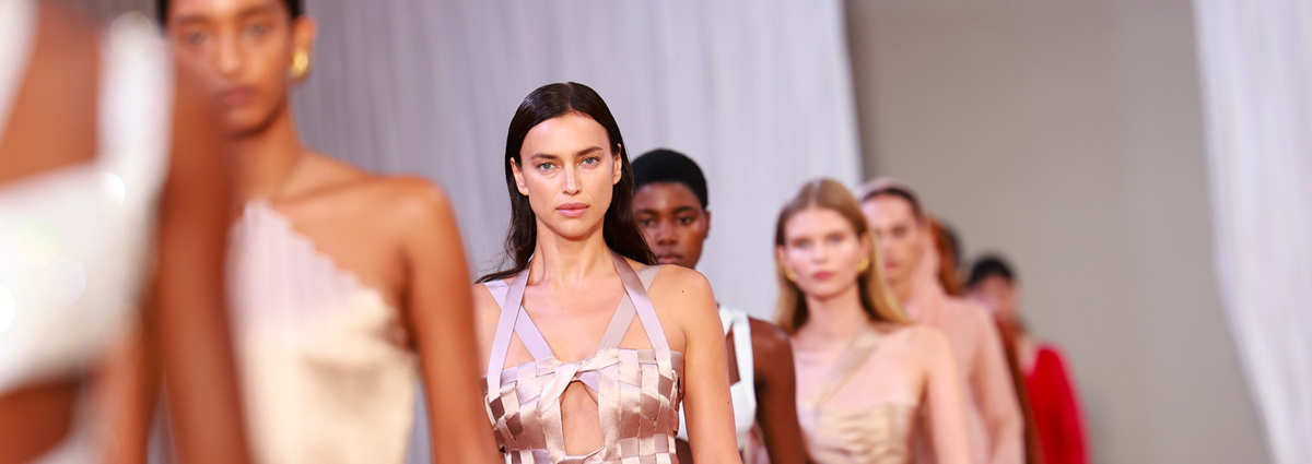 alberta-ferretti-desk