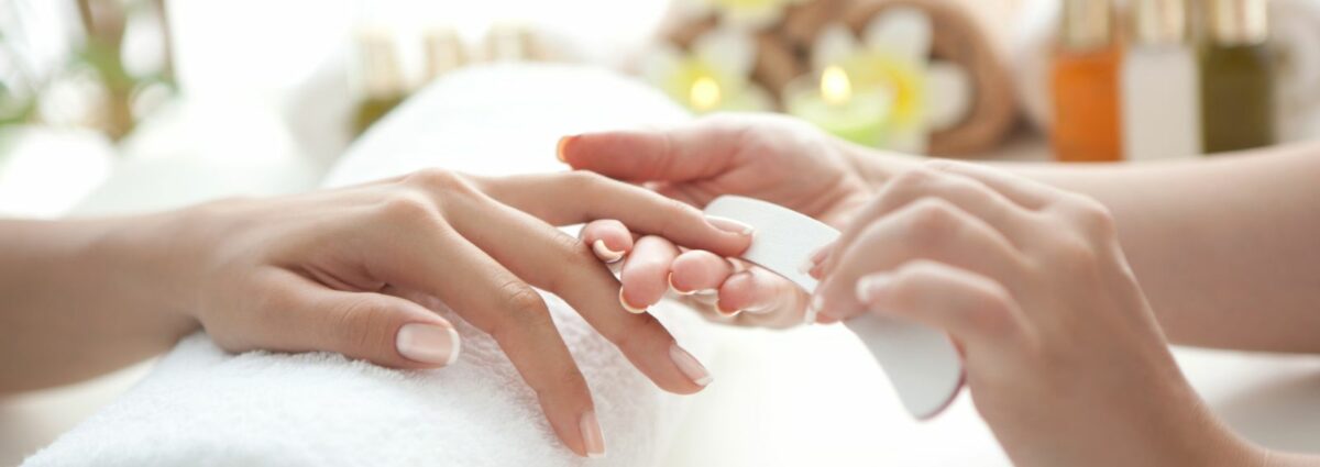 cover Unghie french particolari