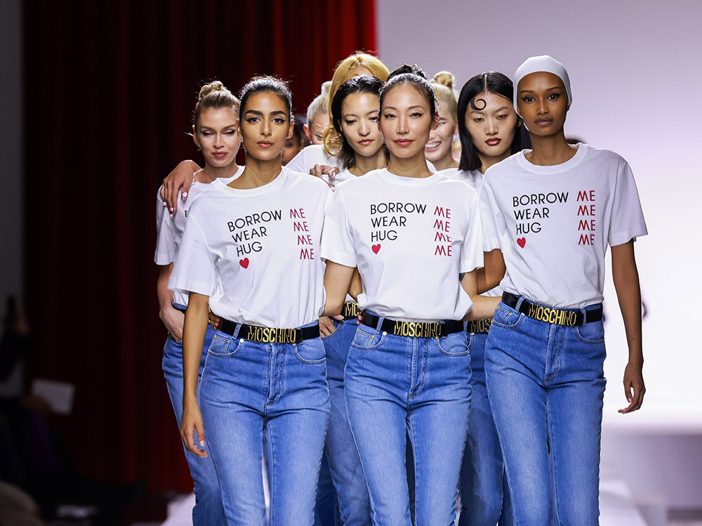 sfilata-moschino-40-anni-3