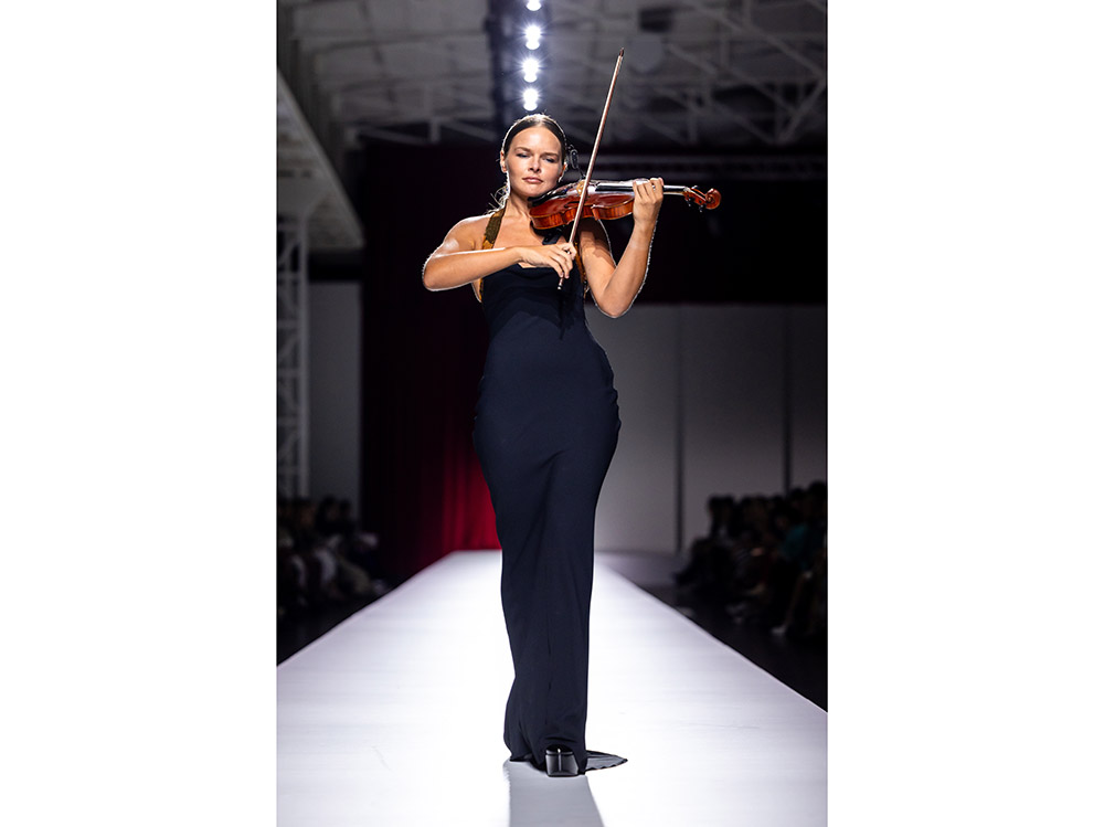 sfilata-moschino-40-anni