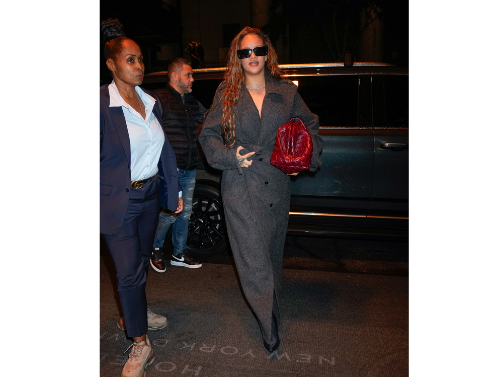 Cappotto_lungo_Rihanna