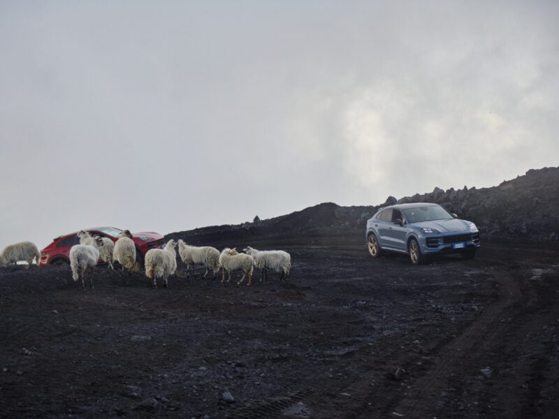 Porsche Cayenne Etna