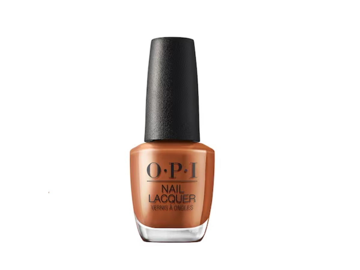 cinnamon-glaze-nails-unghie-color-cannella-smalto-autunno-inverno-2023-2024-03